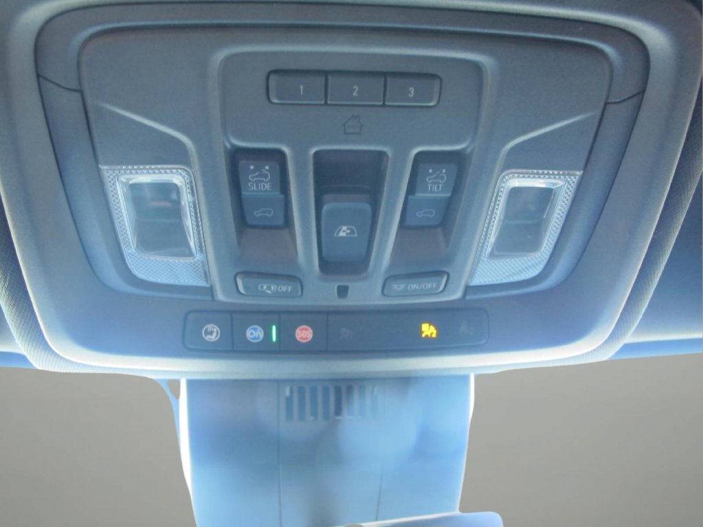 Used 2024 Chevrolet Silverado 2500 High Country w/ High Country Premium Package AWD/4WD image 20