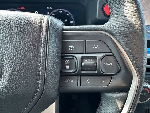 Used 2025 Toyota Tacoma TRD Off-Road w/ TRD Off Road Upgrade Package AWD/4WD image 21