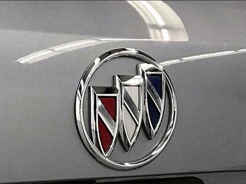 Used 2022 Buick Envision Essence w/ Safety Package image 8