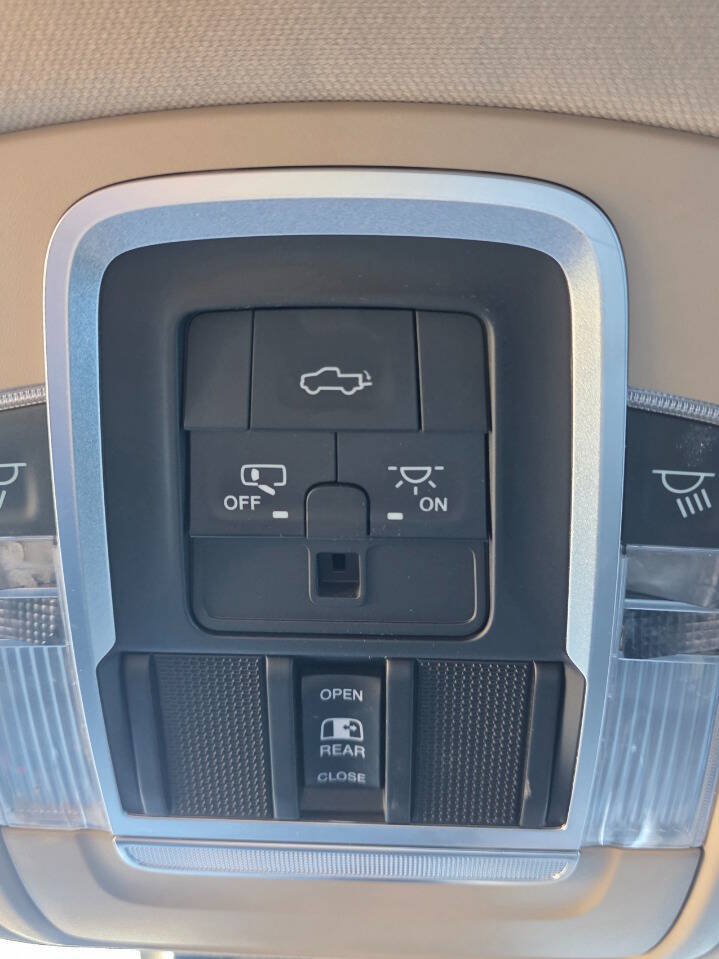Used 2021 RAM 1500 Laramie AWD/4WD image 21