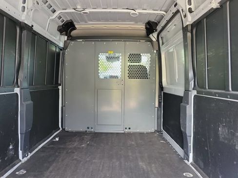 Used 2024 RAM ProMaster 2500 w/ Safety Group FWD image 7