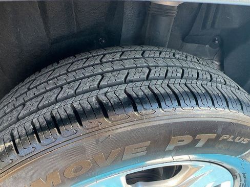 Used 2022 Toyota RAV4 XLE image 33