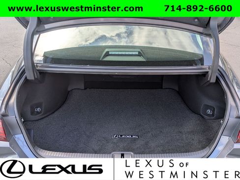 Used 2025 Lexus ES 300h w/ Premium Package FWD image 10