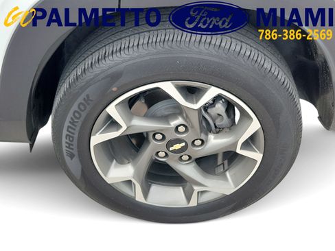 Used 2024 Chevrolet Trax LT w/ Driver Confidence Package FWD image 9
