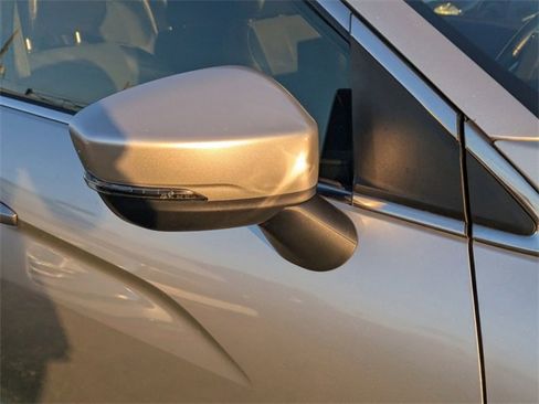 Used 2022 Mitsubishi Eclipse Cross SE image 10