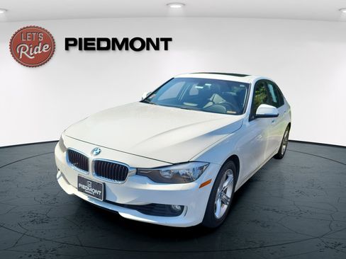Used 2013 BMW 328i xDrive Sedan AWD/4WD image 1