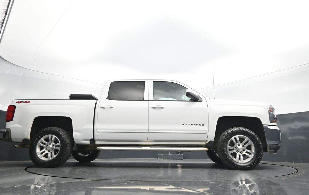 Used 2018 Chevrolet Silverado 1500 LT w/ All Star Edition AWD/4WD image 42