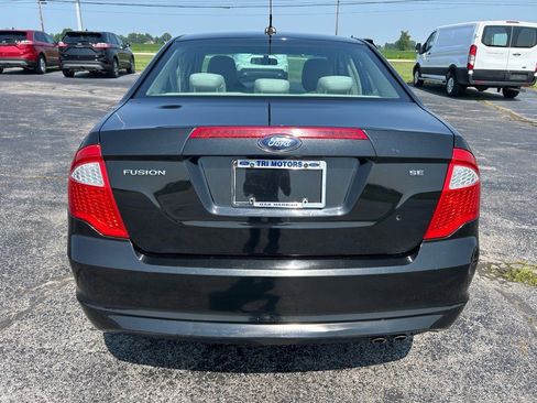 Used 2010 Ford Fusion SE image 4