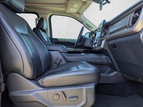 Used 2022 Ford Expedition XLT RWD image 21