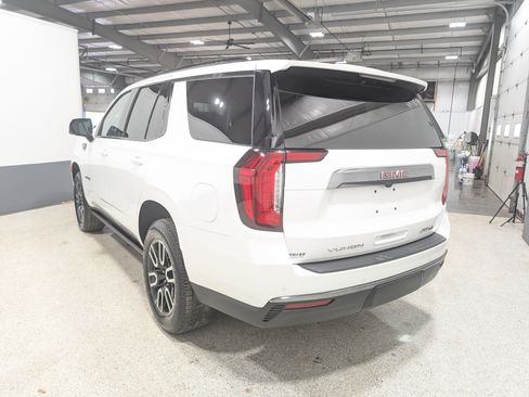 Used 2021 GMC Yukon AT4 w/ AT4 Premium Plus Package AWD/4WD image 5