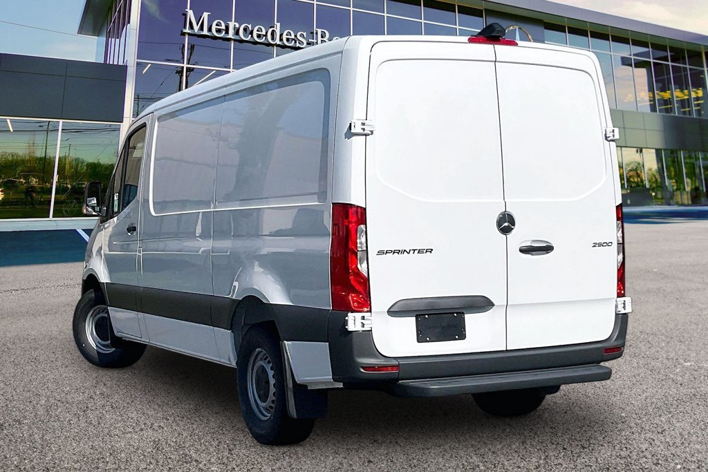 New 2026 Mercedes-Benz Sprinter 2500 image 3