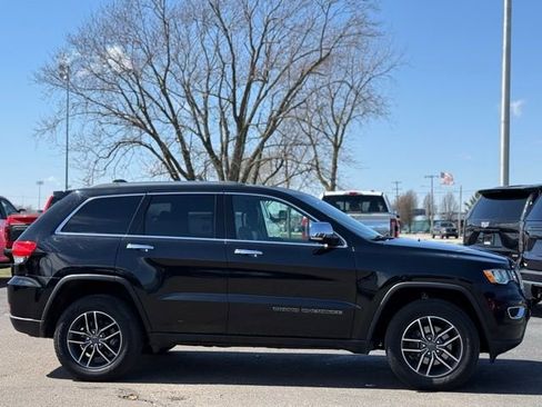 Used 2019 Jeep Grand Cherokee Limited image 37