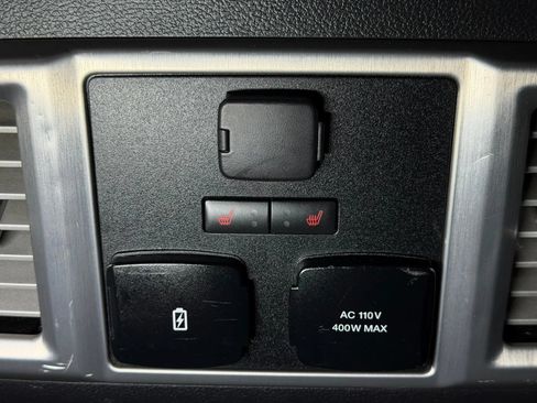 Used 2019 Ford F150 Platinum AWD/4WD image 22