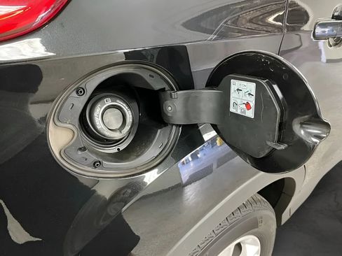 Used 2013 Ford Escape SE FWD image 28