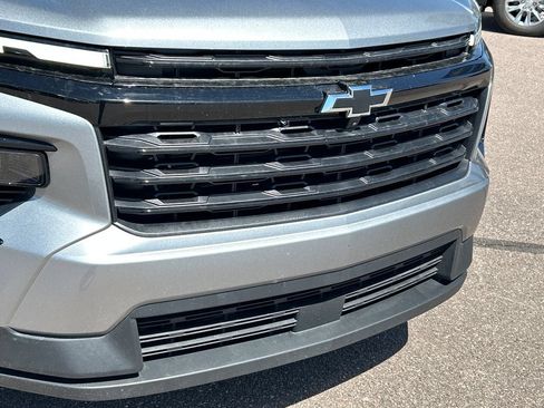 Used 2025 Chevrolet Traverse LT w/ Midnight/Sport Edition AWD/4WD image 24