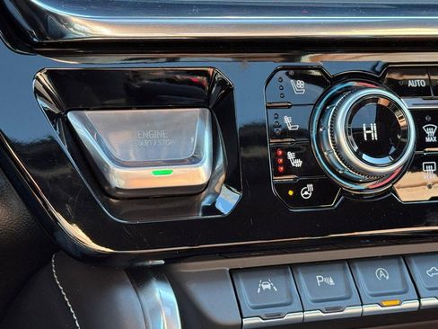 Used 2025 GMC Sierra 1500 Denali Ultimate image 21