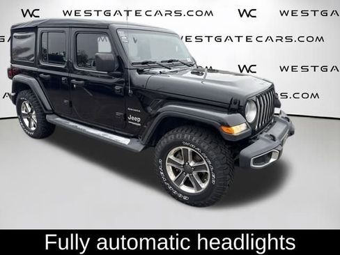 Used 2018 Jeep Wrangler Unlimited Sahara image 25