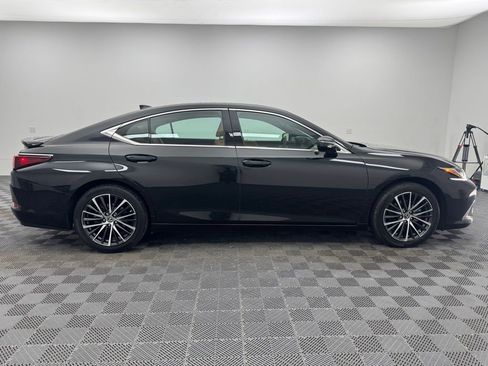Used 2024 Lexus ES 350 w/ Premium Package FWD image 7