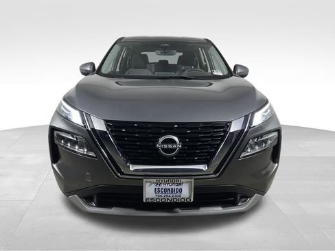 Used 2023 Nissan Rogue SV image 9