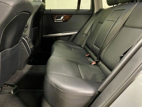 Used 2013 Mercedes-Benz GLK 350 4MATIC image 16
