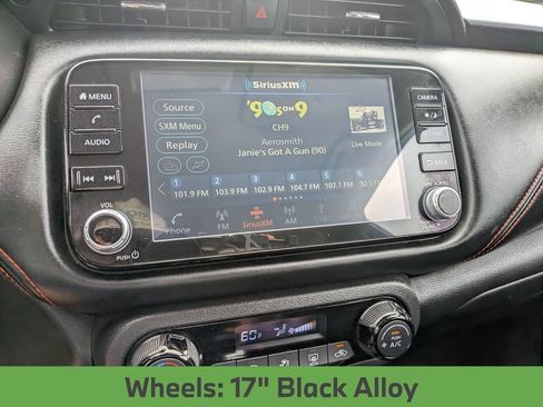 Used 2022 Nissan Kicks SR FWD image 25