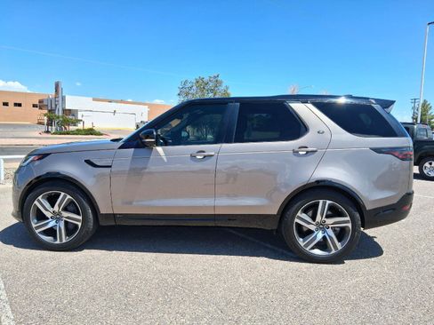 Used 2021 Land Rover Discovery HSE R-Dynamic AWD/4WD image 2
