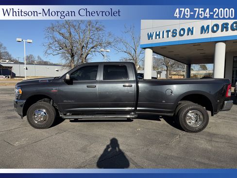 Used 2020 RAM 3500 Tradesman w/ Chrome Appearance Group image 2