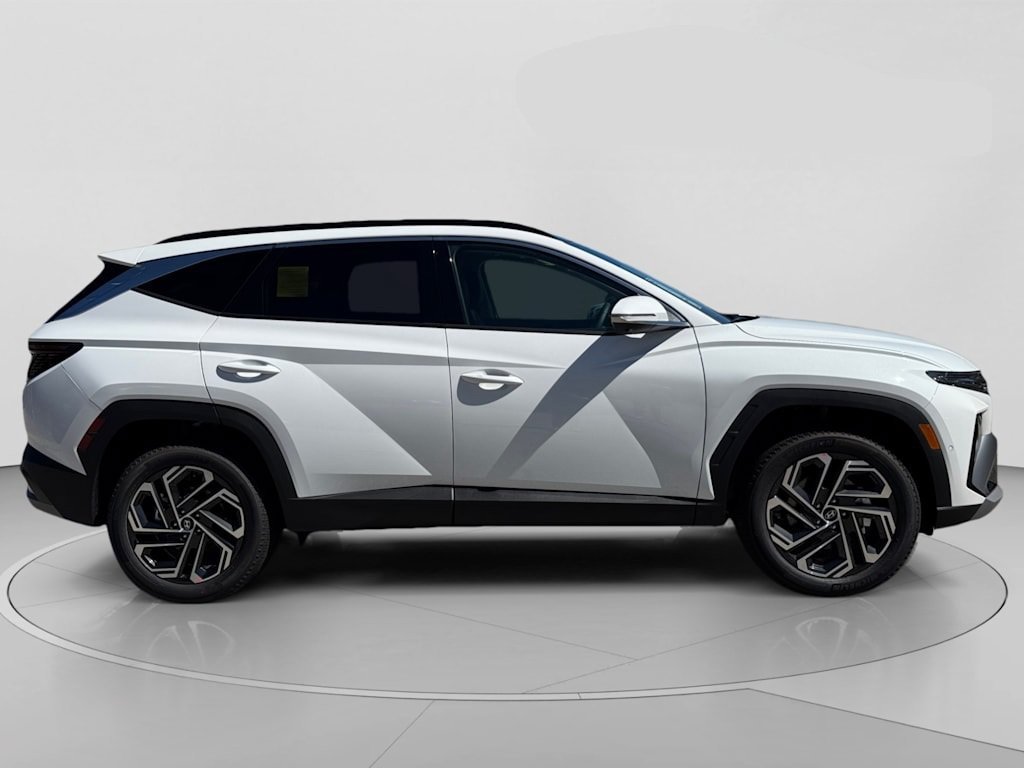 New 2026 Hyundai Tucson Limited w/ Tow & Go Package AWD/4WD image 7