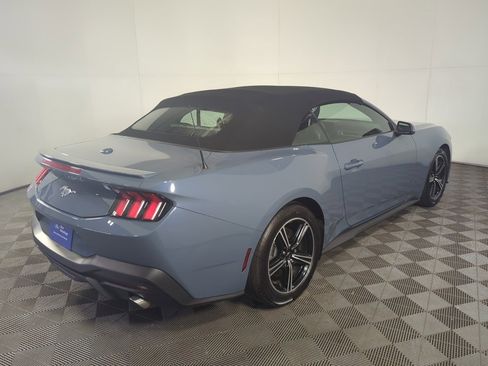 Used 2025 Ford Mustang Premium image 8