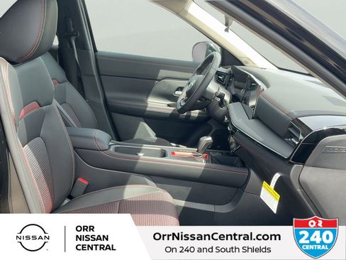 New 2026 Nissan Kicks SR FWD image 11