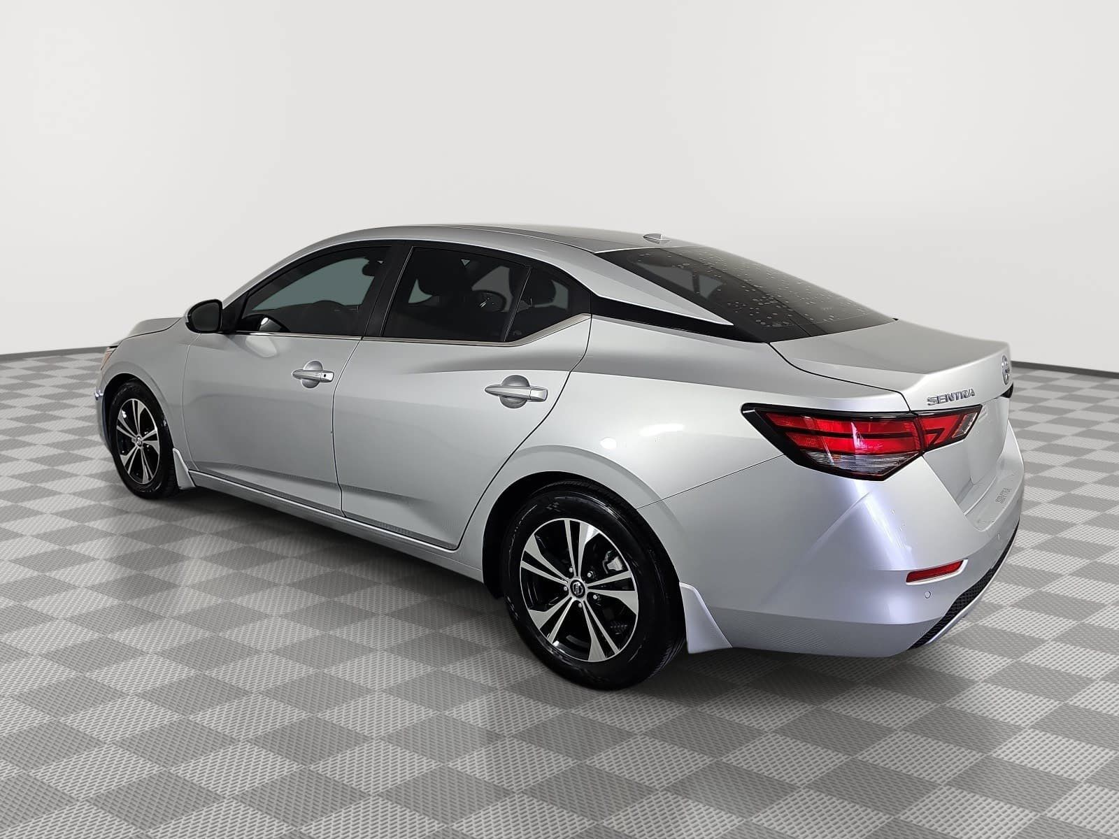 Used 2021 Nissan Sentra SV FWD image 6
