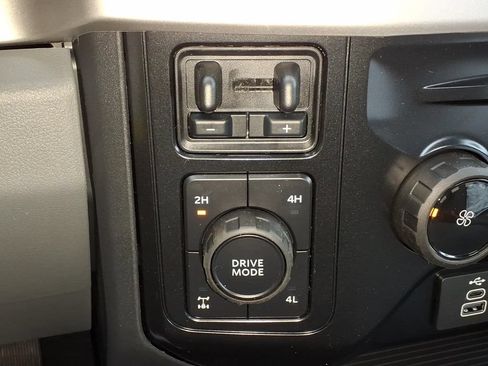 New 2026 Ford F250 XL AWD/4WD image 18