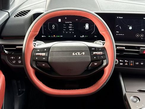 New 2026 Kia Sportage SX Prestige AWD/4WD image 17