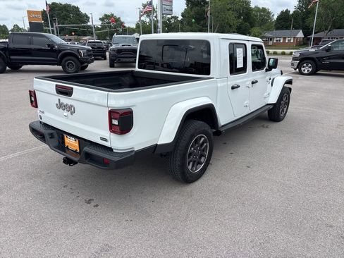 Used 2022 Jeep Gladiator Overland w/ Popular Equipment Package AWD/4WD image 5