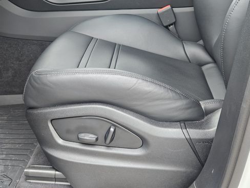 Certified 2026 Porsche Cayenne Coupe AWD/4WD image 23