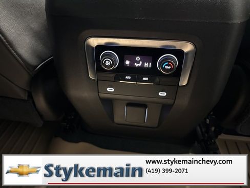 Used 2021 Chevrolet Suburban Z71 image 20