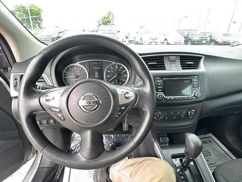 Used 2018 Nissan Sentra S FWD image 12