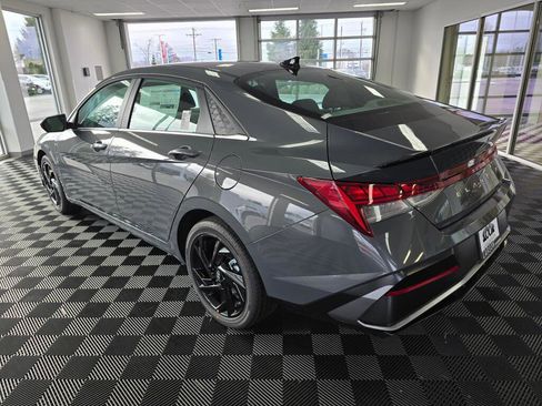 New 2026 Hyundai Elantra SEL Sport Premium FWD image 5
