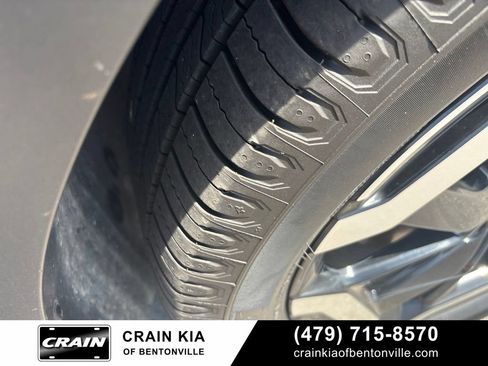 Certified 2023 Kia Telluride EX w/ EX Captain's Chair Package AWD/4WD image 12