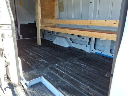 Used 2024 Ford Transit 250 148 High Roof Extended image 23