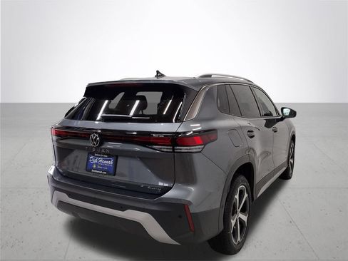 New 2026 Volkswagen Tiguan SE AWD/4WD image 12