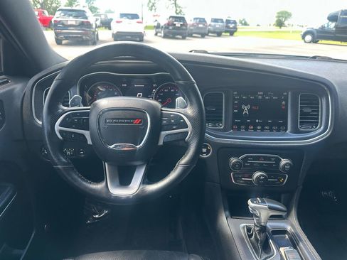 Used 2018 Dodge Charger GT AWD/4WD image 3