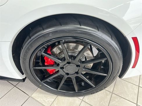 Used 2014 Chevrolet Corvette Stingray Convertible w/ 2LT Preferred Equipment Group image 17