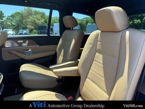 Certified 2025 Mercedes-Benz GLS 580 4MATIC image 22