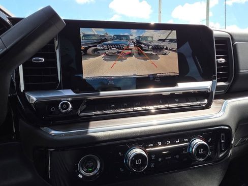 Used 2024 GMC Sierra 1500 SLT image 29