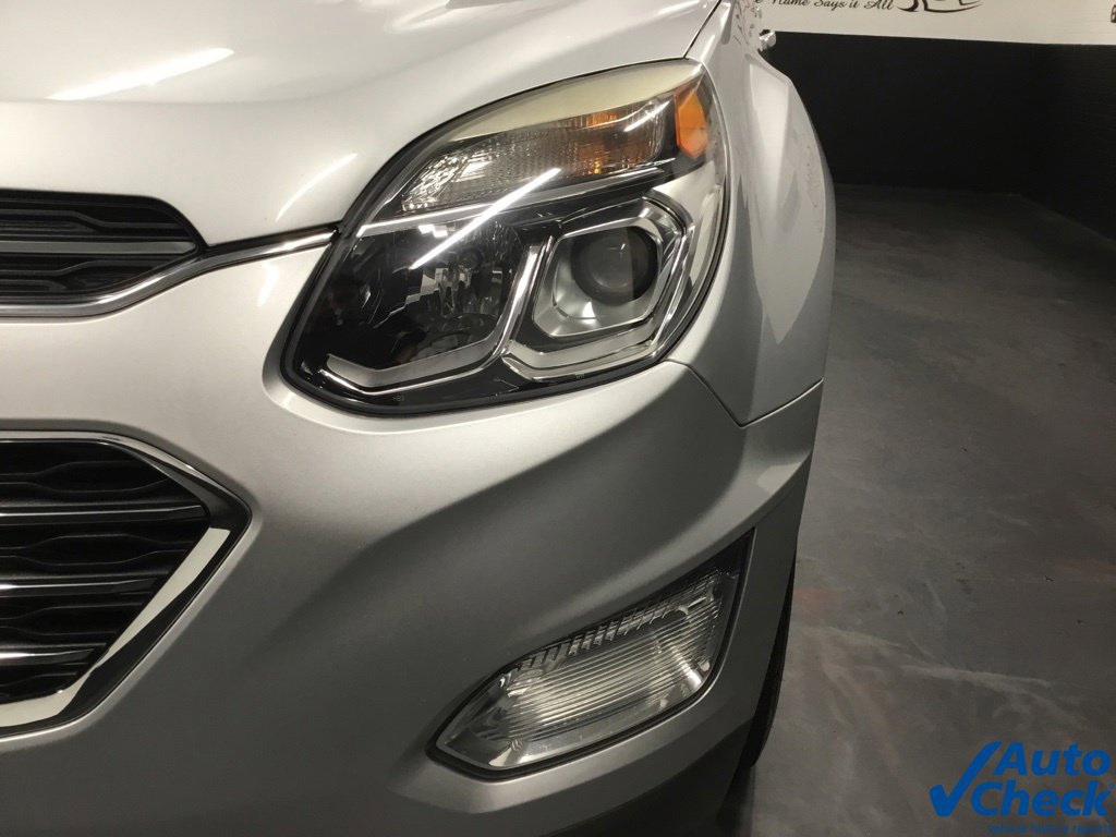 Used 2017 Chevrolet Equinox LT AWD/4WD image 16