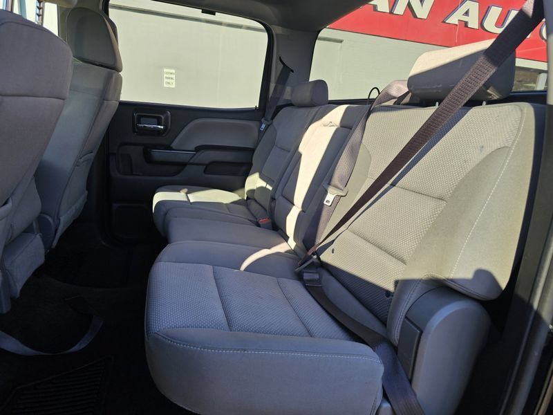 Used 2017 GMC Sierra 2500 4x4 Crew Cab image 34