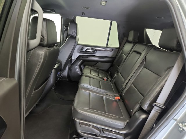 Used 2025 Chevrolet Tahoe LT AWD/4WD image 19