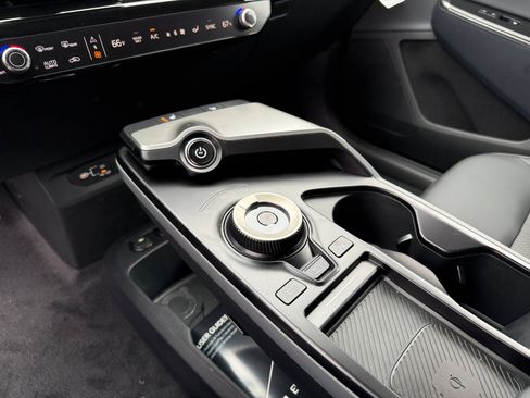 New 2025 Kia EV6 Light image 13