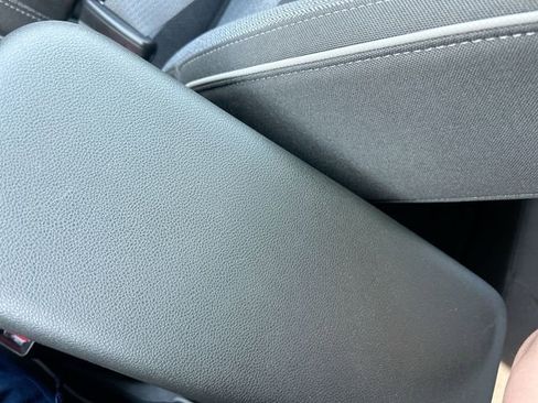 Used 2023 Chevrolet TrailBlazer LT FWD image 25